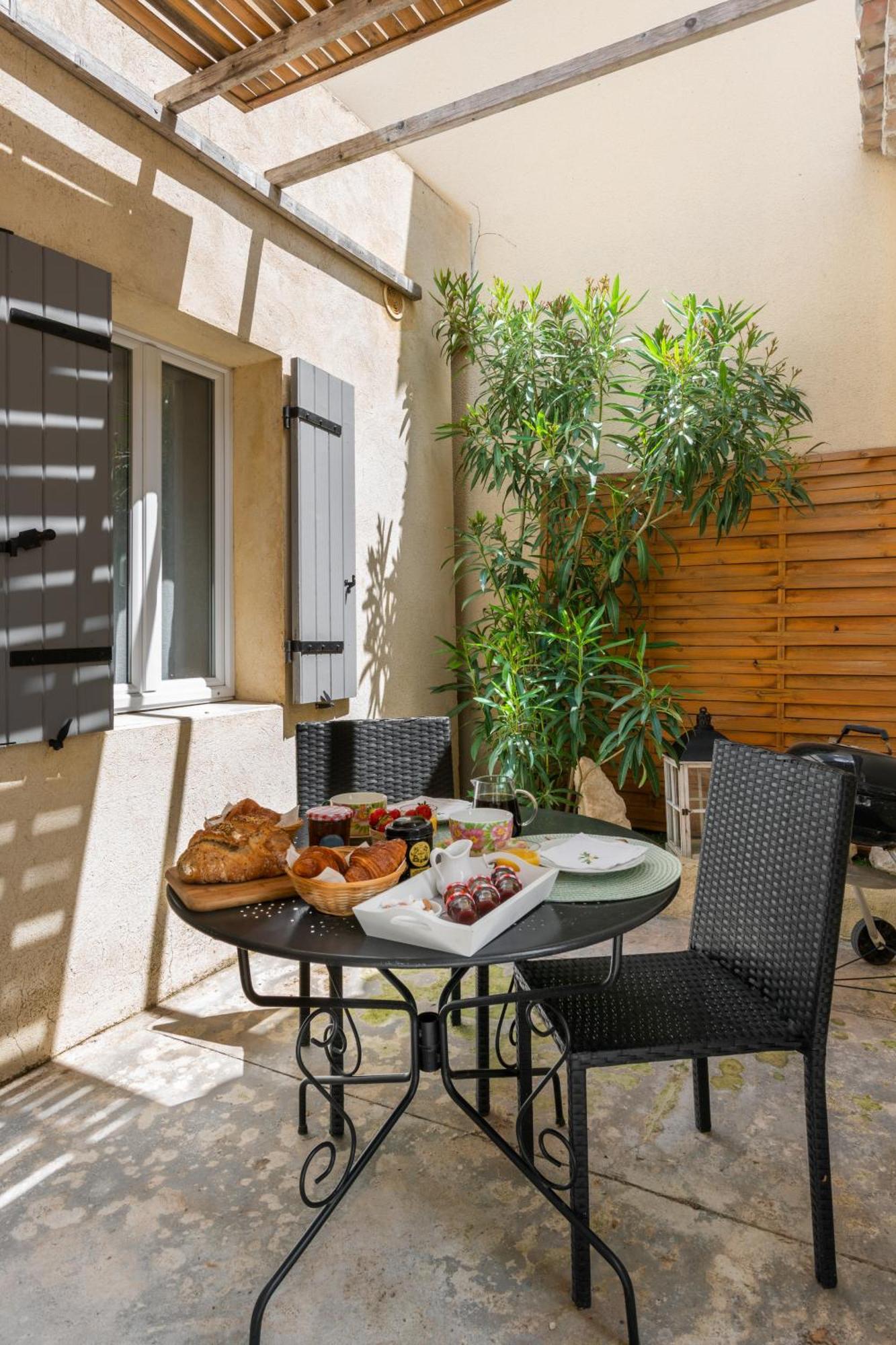 Le Mas de la Vinçane Pernes-les-Fontaines Extérieur photo